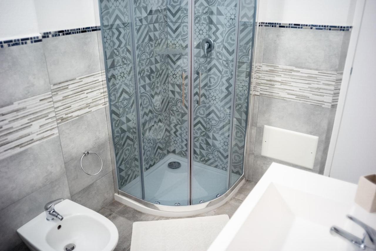 Dimora Mare Apartment San Teodoro  Bagian luar foto